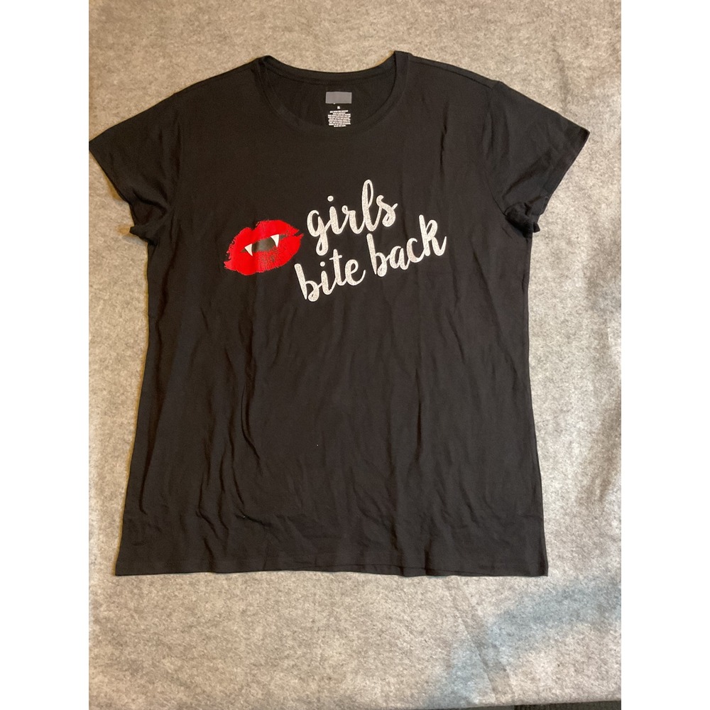 Girls Bite Back Vampire Lips Graphic T-Shirt Black XL Halloween Gothic Tee